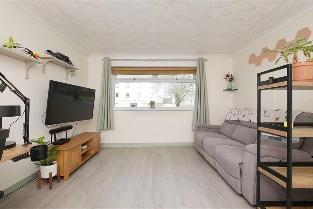 40 Sunnyside Street, Camelon, Falkirk, FK1 4BH - image 3