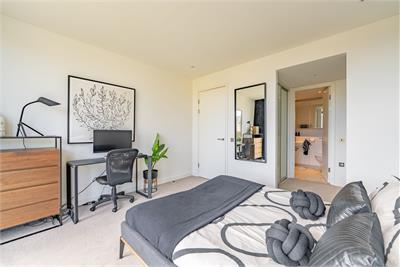 Flat 25,
28 Simpson Loan,
Edinburgh,
EH3 9GG - image 15