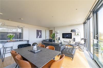 Flat 25,
28 Simpson Loan,
Edinburgh,
EH3 9GG - image 6