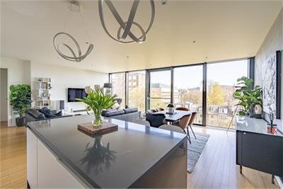 Flat 25,
28 Simpson Loan,
Edinburgh,
EH3 9GG - image 10