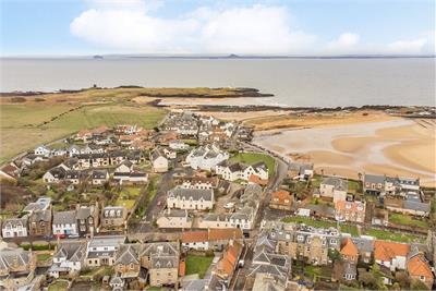 Tigne Cottage,
21 High Street,
Elie,
Leven,
KY9 1BY - image 13