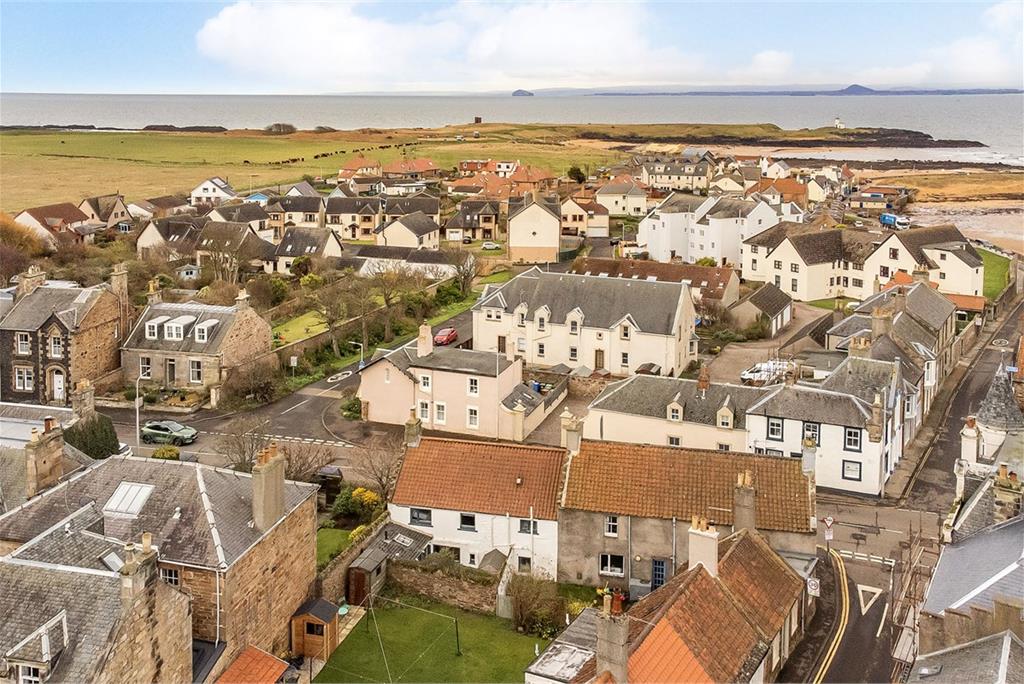 Tigne Cottage,
21 High Street,
Elie,
Leven,
KY9 1BY - image 14