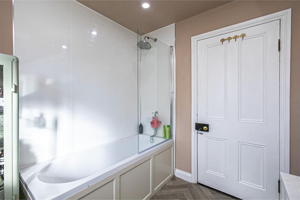 33 Dunfermline Road, Crossgates, Dunfermline, KY4 8AP - image 16