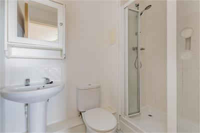 Flat 10, 55 Waterfront Avenue, Edinburgh, EH5 1JD - image 6