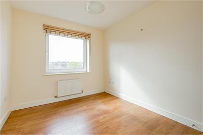 Flat 10, 55 Waterfront Avenue, Edinburgh, EH5 1JD - image 7