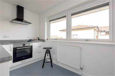 Flat 14, Broadhaven, East Links Road, Dunbar, EH42 1LT - image 8