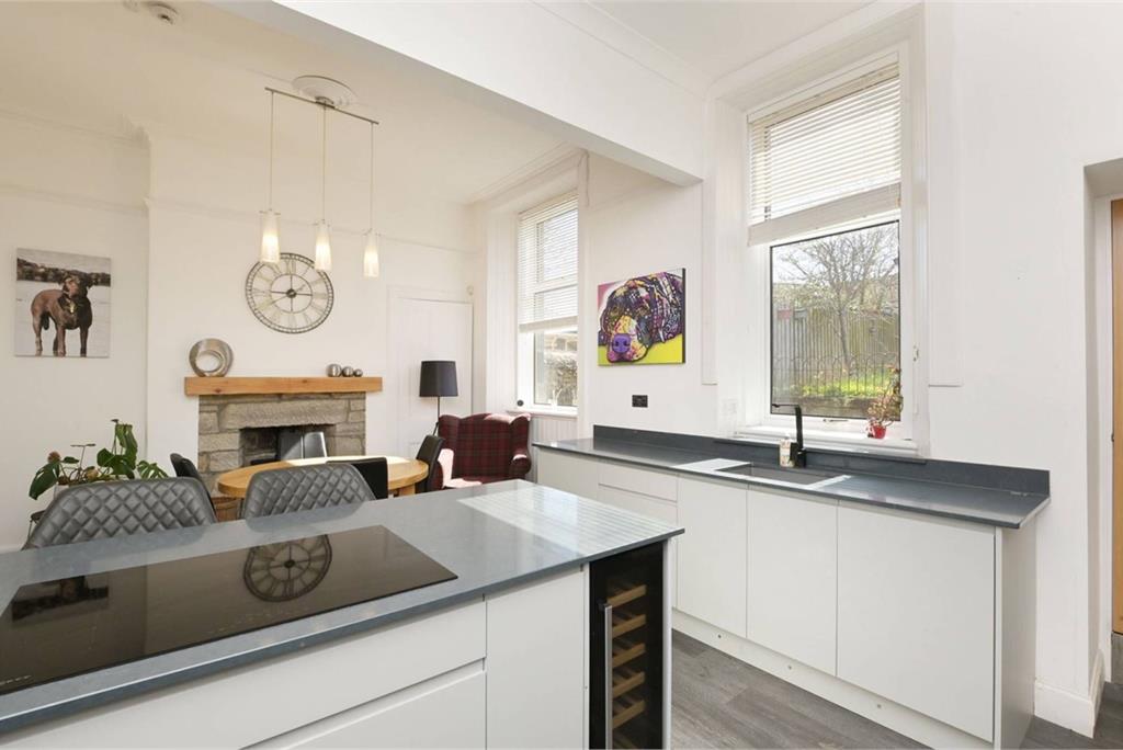 15 Harburn Road, , West Calder, EH55 8AQ - image 8