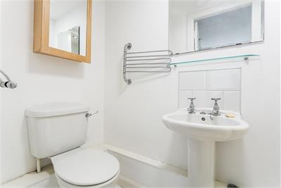 95/6 Constitution Street,
Edinburgh,
EH6 7AE - image 16