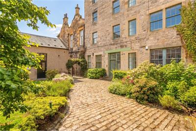 95/6 Constitution Street,
Edinburgh,
EH6 7AE - image 25