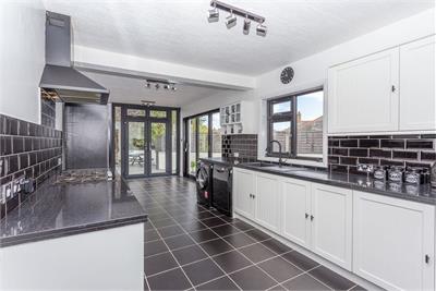20 Milton Crescent,
Edinburgh,
EH15 3PQ - image 8