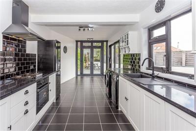 20 Milton Crescent,
Edinburgh,
EH15 3PQ - image 9