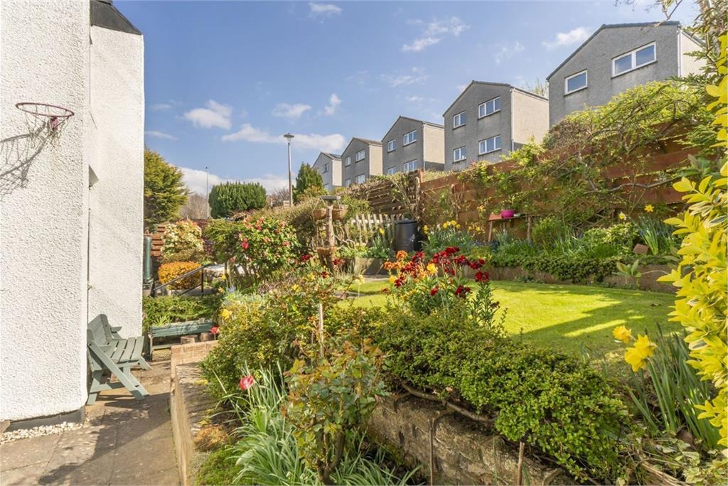 2 Craigmount Court,
Edinburgh,
EH4 8HL - image 14