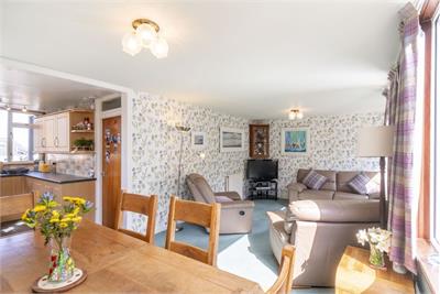 2 Craigmount Court,
Edinburgh,
EH4 8HL - image 3