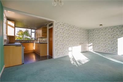 2 Craigmount Court, Edinburgh, EH4 8HL - image 4