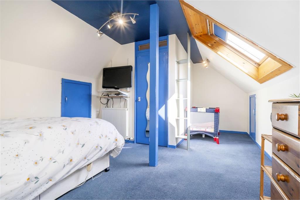 2 Craigmount Court,
Edinburgh,
EH4 8HL - image 10