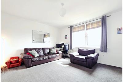 9/5 Northfield Farm Avenue, Edinburgh, EH8 7QW - image 4