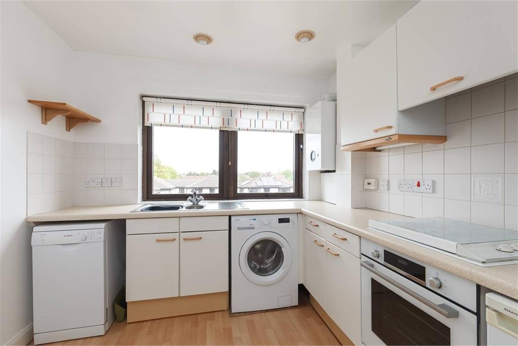 58/3 Craiglockhart Terrace,
Craiglockhart,
Edinburgh,
EH14 1XH - image 6