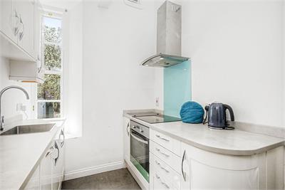 19/1 Lynedoch Place, West End, Edinburgh, EH3 7PY - image 6