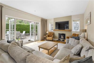 34 Main Street,
Mid Calder,
West Lothian,
EH53 0AN - image 7