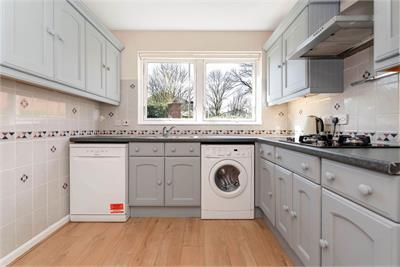 2 Glasclune Court, North Berwick, East Lothian, EH39 4RD - image 4