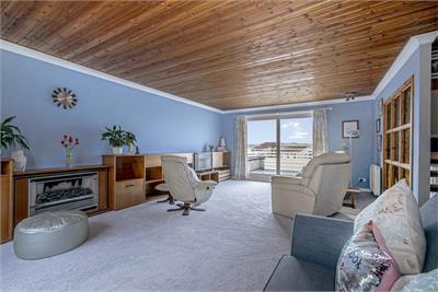 9 West Harbour Road, Charlestown, KY11 3ET - image 2