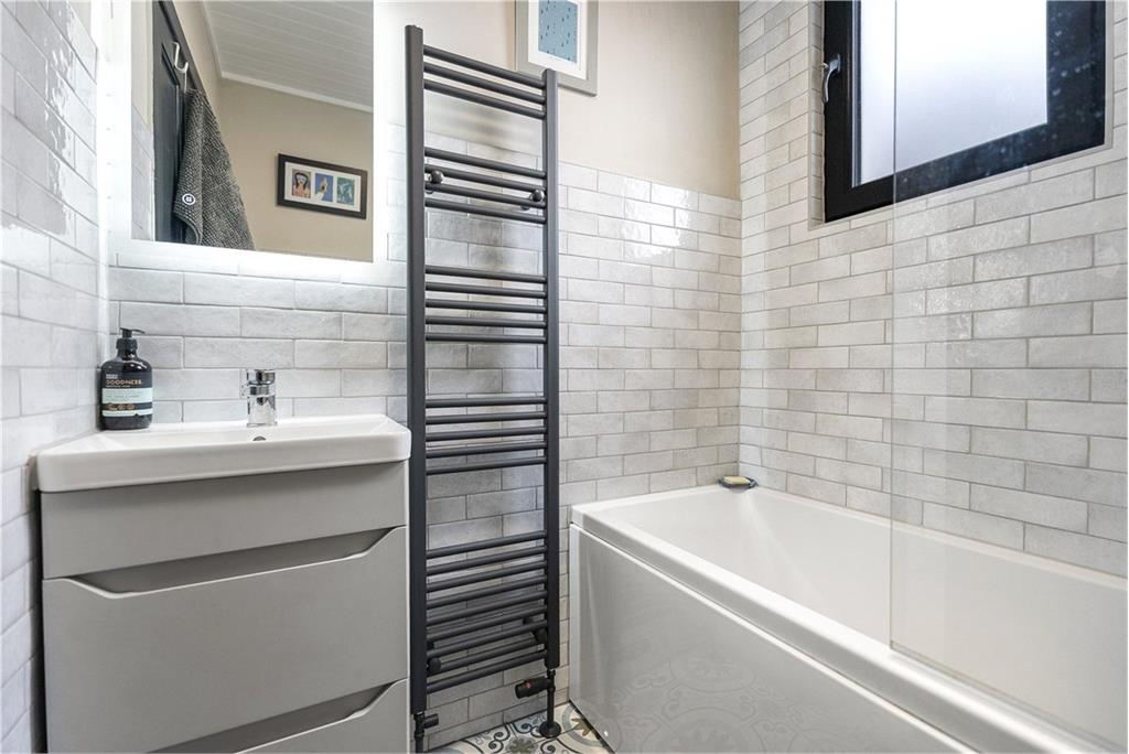 Hope Cottage,
53 Westgate,
North Berwick,
East Lothian,
EH39 4AG - image 22
