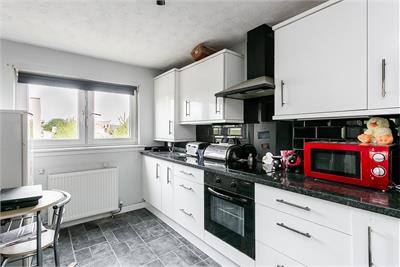 4/14 Calder Grove, Edinburgh, EH11 4ND - image 4