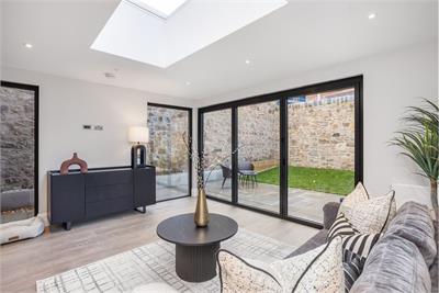 14 Millerfield Place, Marchmont, Edinburgh, EH9 1LW - image 9