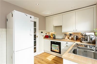 18 Stoneybank Court,
Musselburgh,
EH21 6TP - image 7