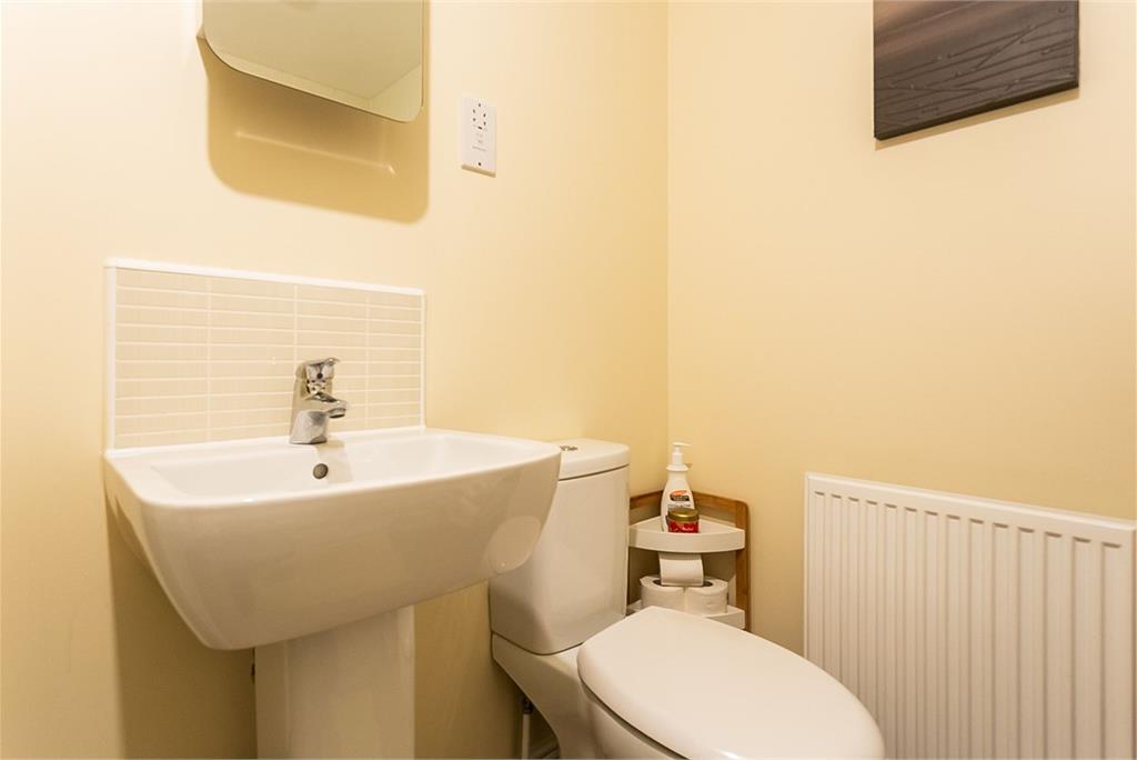 3 Fullarton Bank,
Tranent,
EH33 1EY - image 22