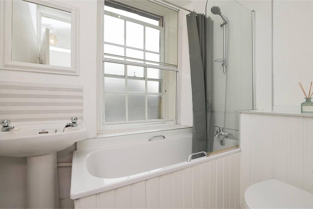 112A/11 West Bow, Old Town, Edinburgh, EH1 2HH - image 12