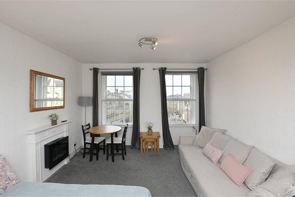 112A/11 West Bow, Old Town, Edinburgh, EH1 2HH - image 3