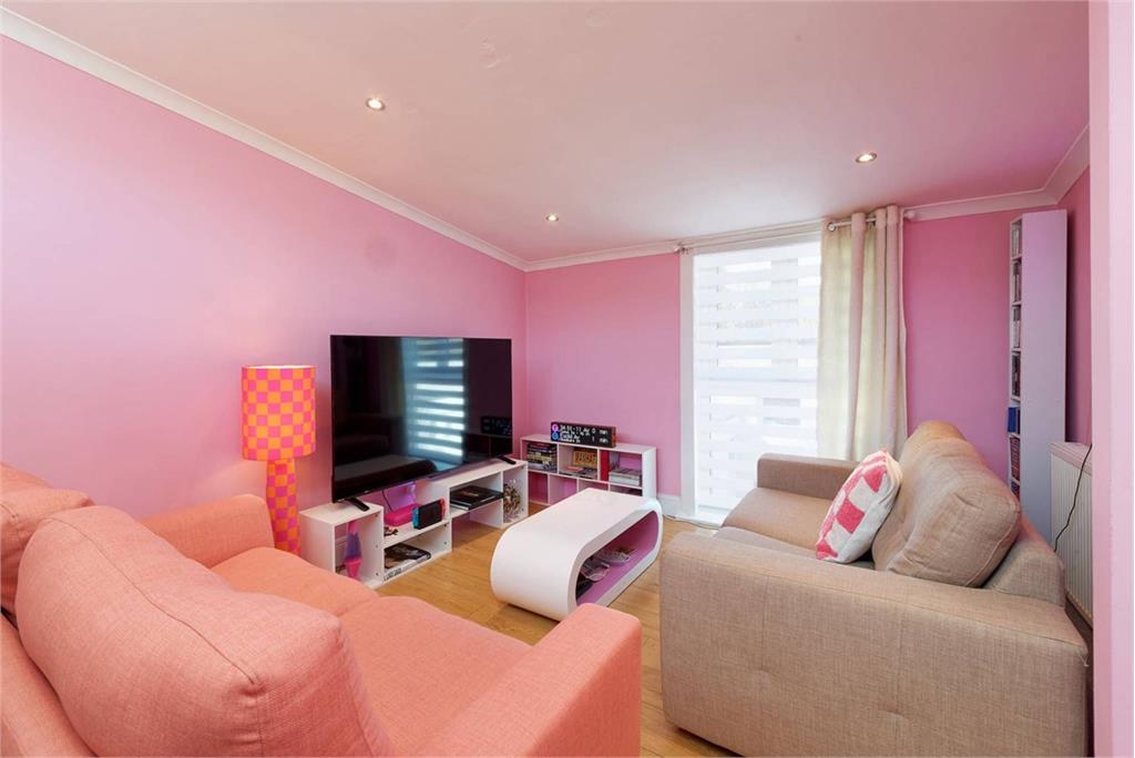 48D Braeface Road, Cumbernauld, Glasgow, G67 1HQ - image 3