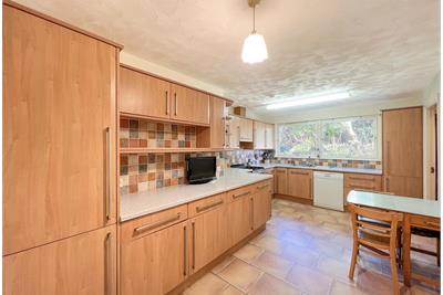 Thalassa,
Victoria Road,
Hunters Quay,
Dunoon,
PA23 8JY - image 10