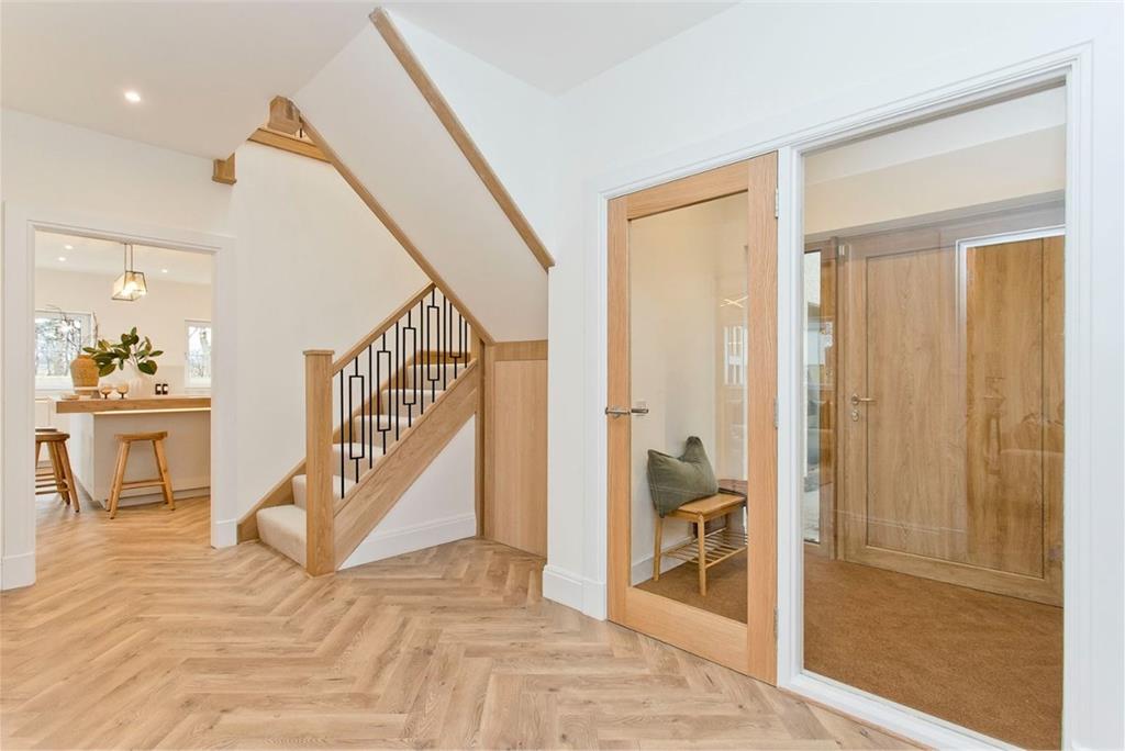 The Hazel, 7 Inveroe Steadings, Balerno, Edinburgh, EH14 7FL - image 4