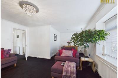 Castleview Ave
Paisley - image 3