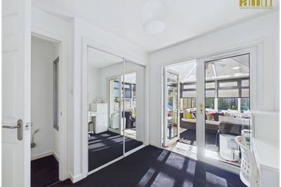 Castleview Ave
Paisley - image 9