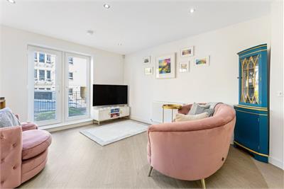54 (flat 2), Stanley Place, Abbeyhill, Edinburgh, EH7 5TB - image 2