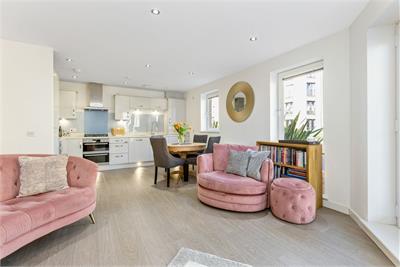 54 (flat 2), Stanley Place, Abbeyhill, Edinburgh, EH7 5TB - image 4