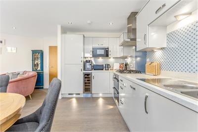 54 (flat 2), Stanley Place, Abbeyhill, Edinburgh, EH7 5TB - image 5