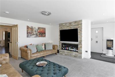 8 Mains Gardens, Tranent, East Lothian, EH33 1FB - image 3