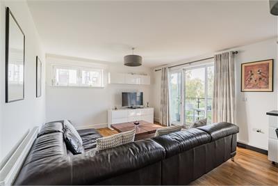 2/4 Burnbrae Park, Edinburgh, EH12 8AN - image 13