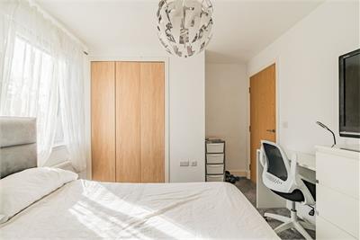2/4 Burnbrae Park, Edinburgh, EH12 8AN - image 17