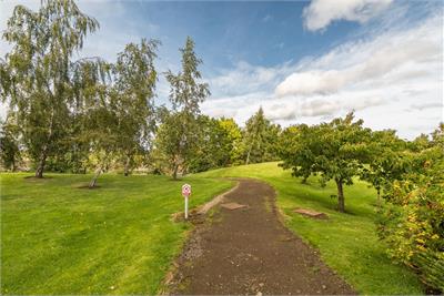 2/4 Burnbrae Park, Edinburgh, EH12 8AN - image 19
