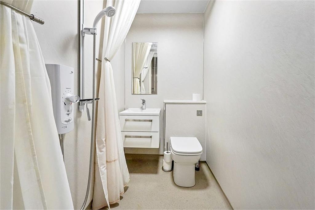 67/6 Cumberland Street, Edinburgh, EH3 6RD - image 11
