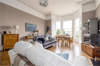 8/2 Greenhill Park, Edinburgh, EH10 4DW - image 3