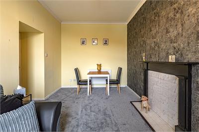 145 High Street, Galashiels, TD1 1RZ - image 4