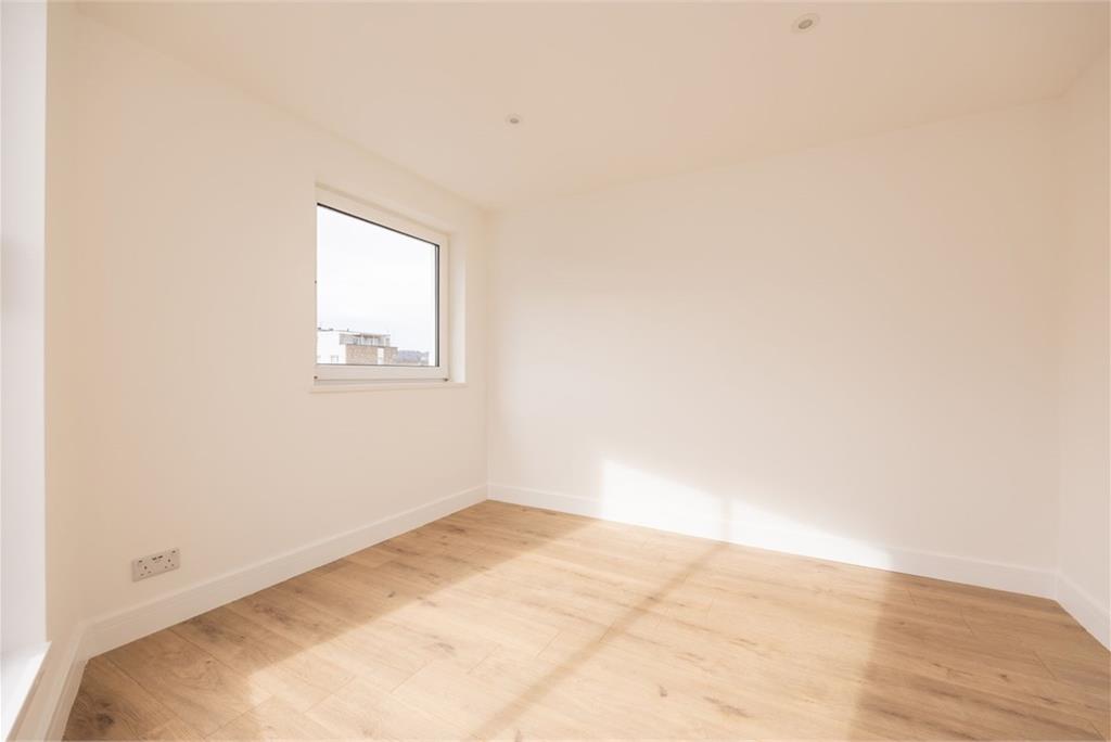 4/17 Orchard Brae Avenue, Edinburgh, EH4 2HW - image 25