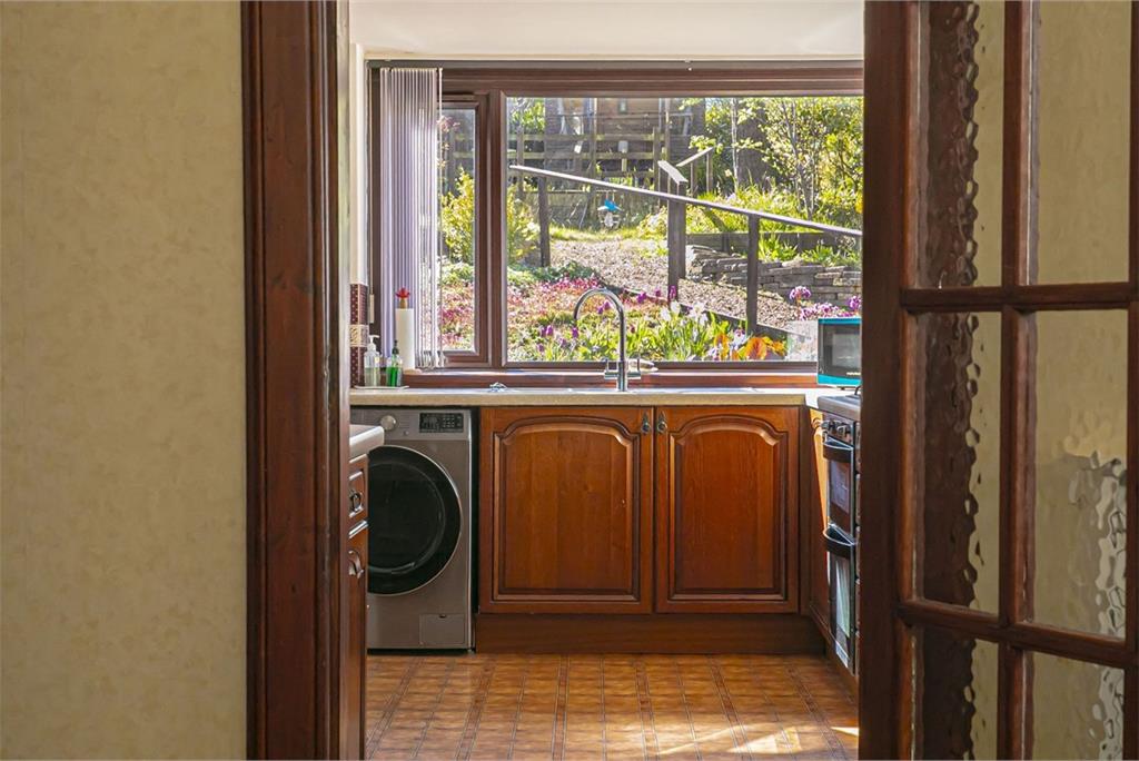 37 Halbeath Road, Dunfermline, KY12 7QZ - image 7