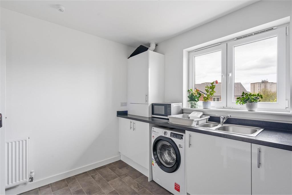 Flat 9,
49 Milligan Drive,
Edinburgh,
EH16 4DA - image 6